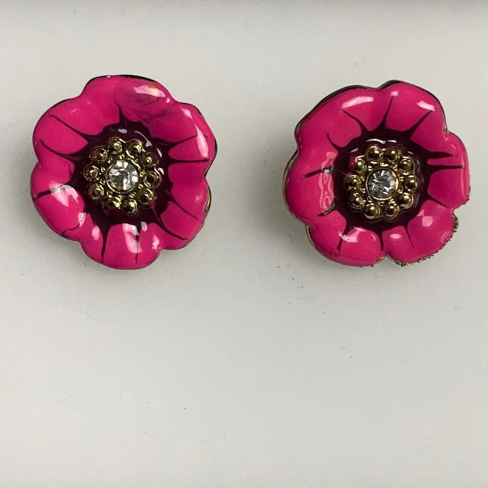 Pink Enamel Flower Stud Earrings Gold Tone Rhinestone Floral Poppy 3798
